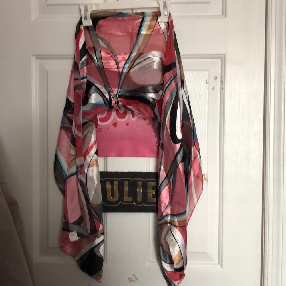 Patterned scarf/Shaw